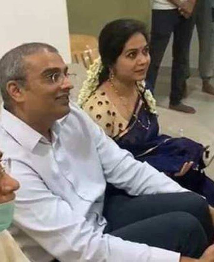 Sunitha Upadrashta Wiki, Age, Boyfriend, Husband, Family, Children