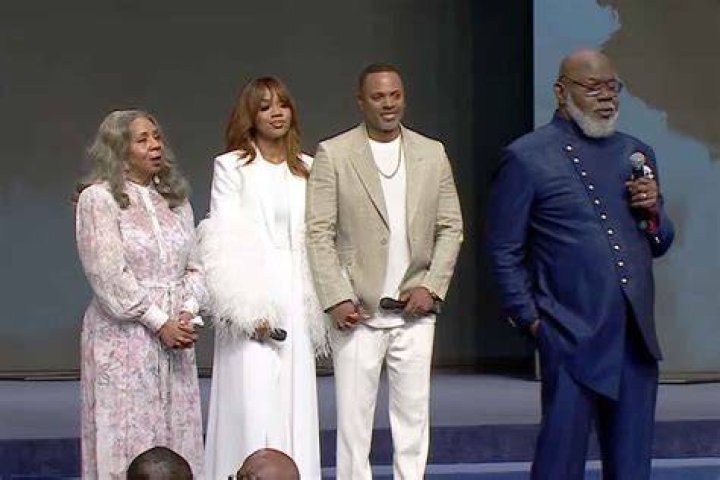 TD JAKES TD JAKES WIFE & ALL GROWN CHILDREN YouTube