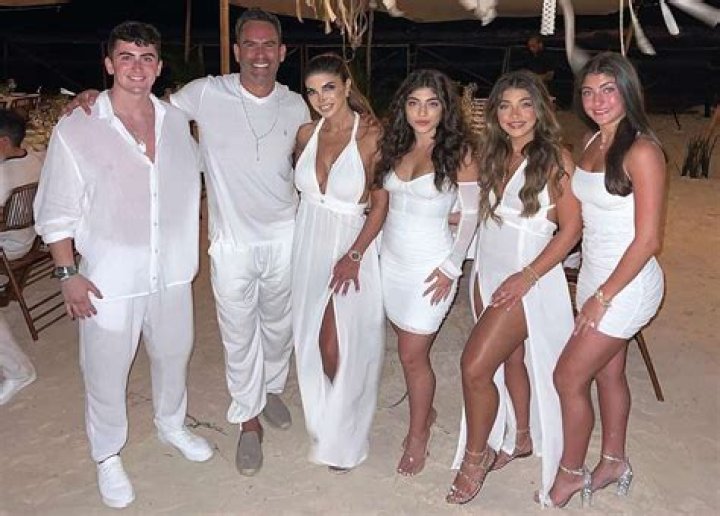 Teresa & Gia Giudice Wear Matching White Workout Clothes Hollywood Life