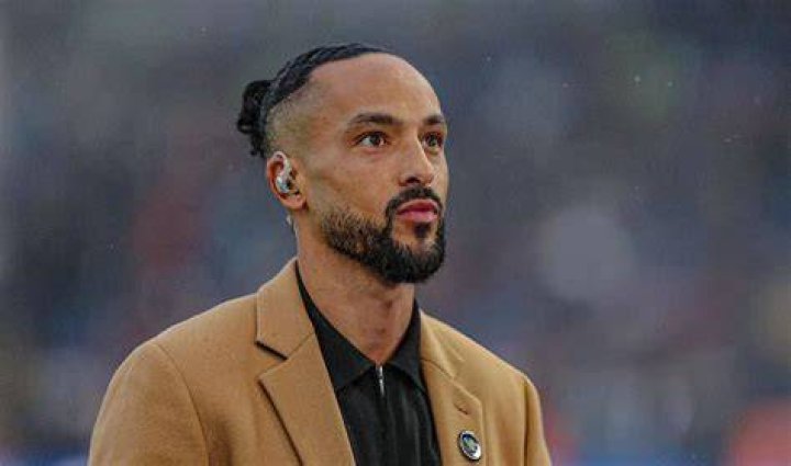 Theo Walcott is the latest to get the Chris Sutton treatment SportsJOE.ie