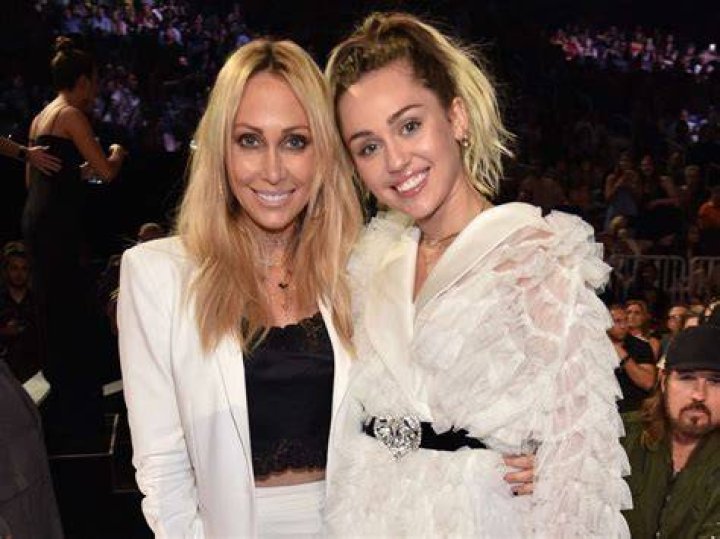 Tish Cyrus Called Daughter Miley Out In The Most 'Mom' Way Possible