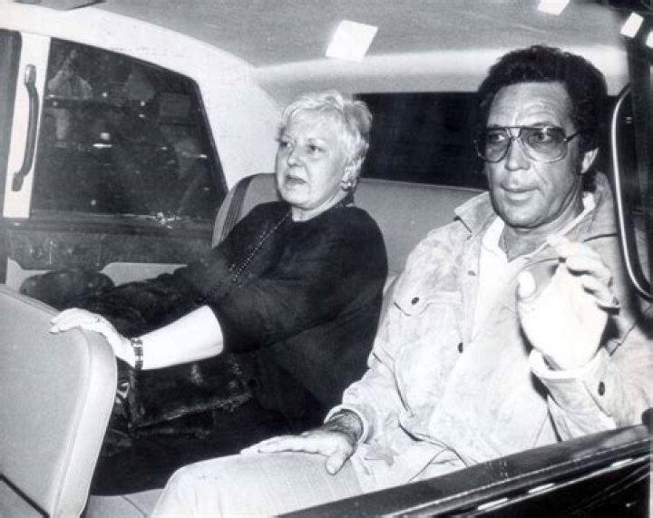 Tom Jones Made Promise to Wife Linda Before Her Death Closer Weekly