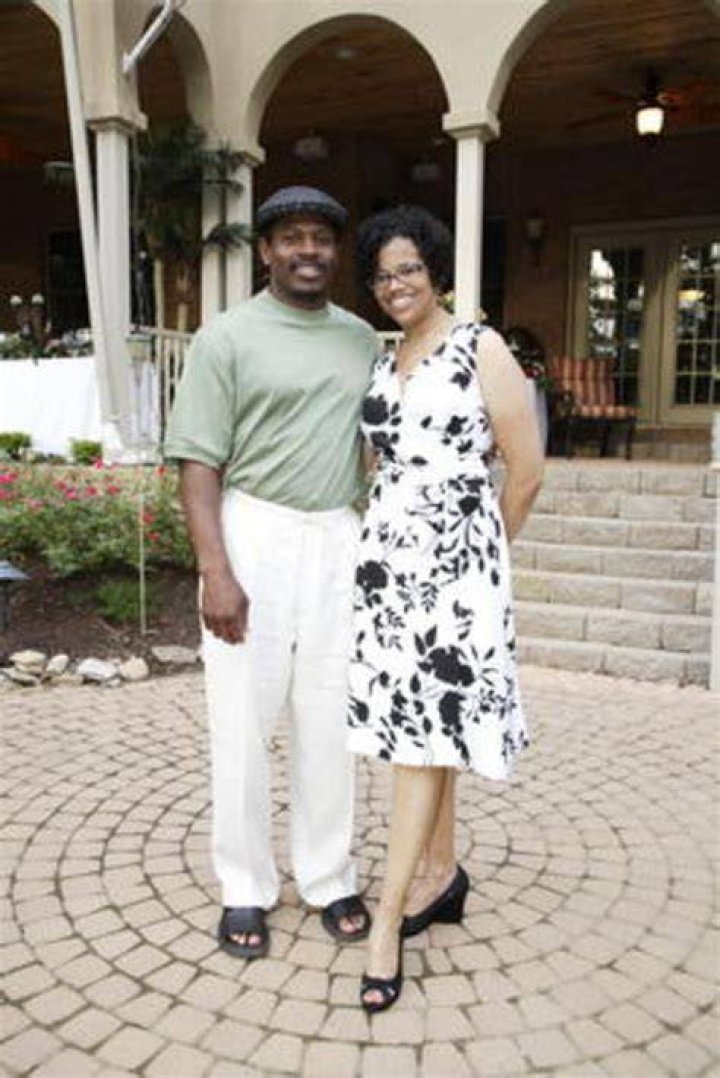 troy brown wife, troy brown girlfriend, troy brown married
