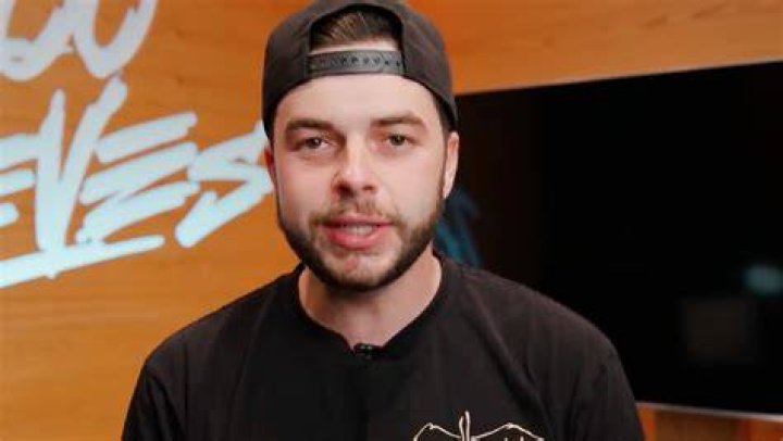 Uncovering Nadeshot's Net Worth The Rise Of A Gaming Legend LifeRevs