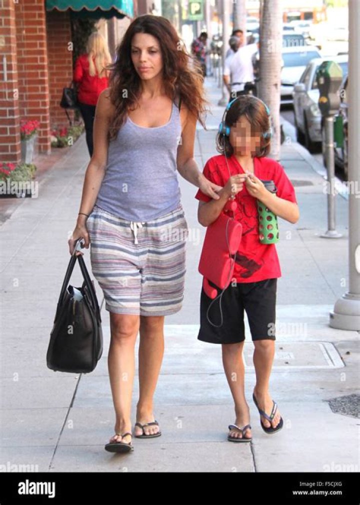 Vanessa Ferlito und ihr Sohn Vince in Beverly Hills Featuring Vanessa