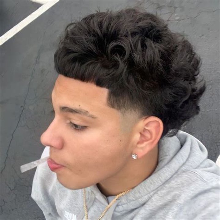 velhussein Edgars haircut, Low fade curly hair, Men haircut curly hair