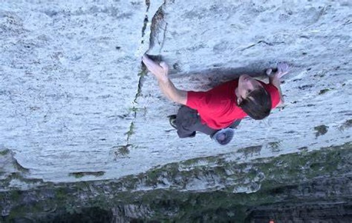 Weekend WarmUp Alex Honnold Free Solos on Limestone Razors in Mexico
