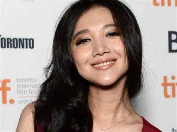 Wenwen Han Is LIving a LowKey Life & Focusing On Her Career