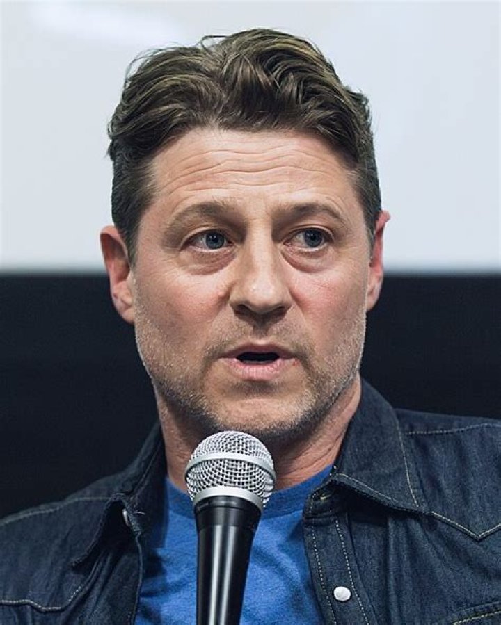 Who is Ben McKenzie? Wiki Worth,Baby,Wedding,Married