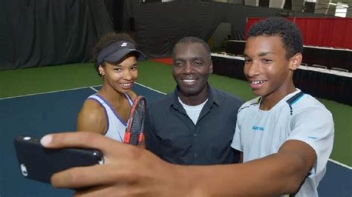 Who is Felix Auger Aliassime's girlfriend Nina Ghaibi and what's her