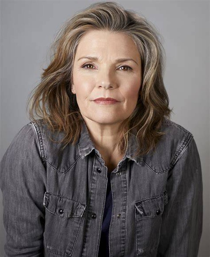 Who is Kathryn Erbe Biography, Net Worth & more